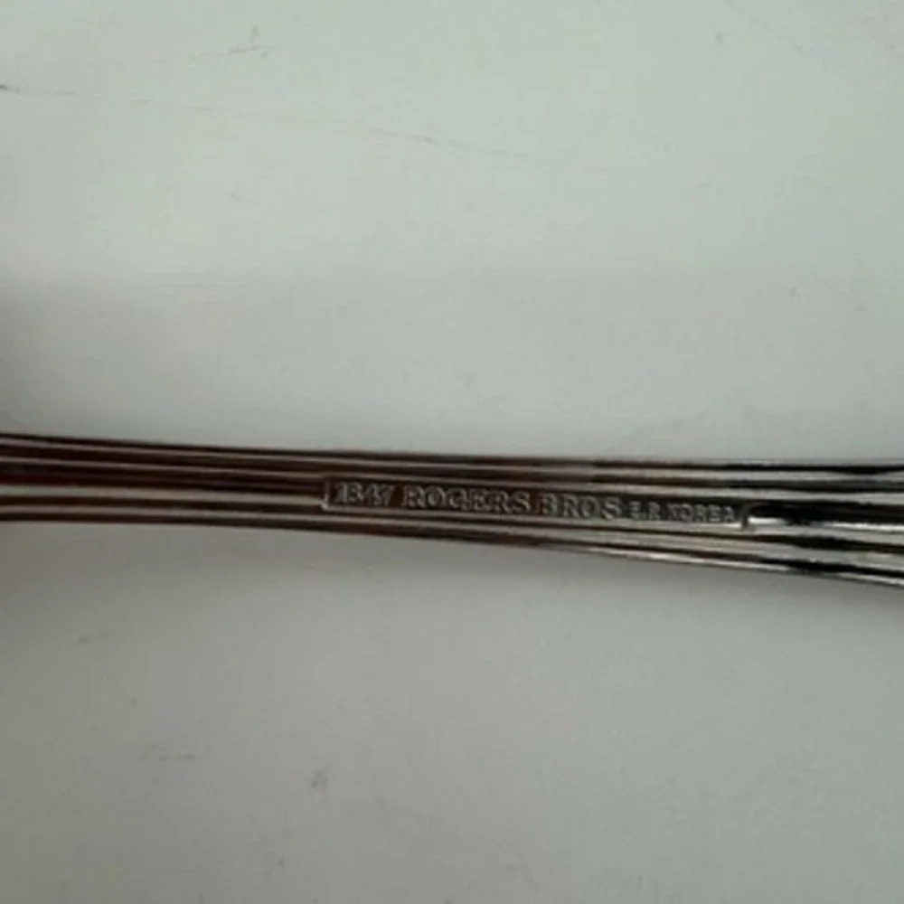 1847 Rogers Bros Silverplate Teaspoon Flared Ribbed Handle Korea 6 Inch